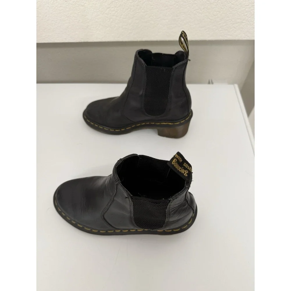 Dr. Martens Cadence Heeled Chelsea Boots Black Leather Womens 7 Pull On Ankle